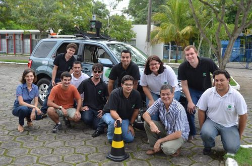 LCAD team and IARA autonomous vehicle