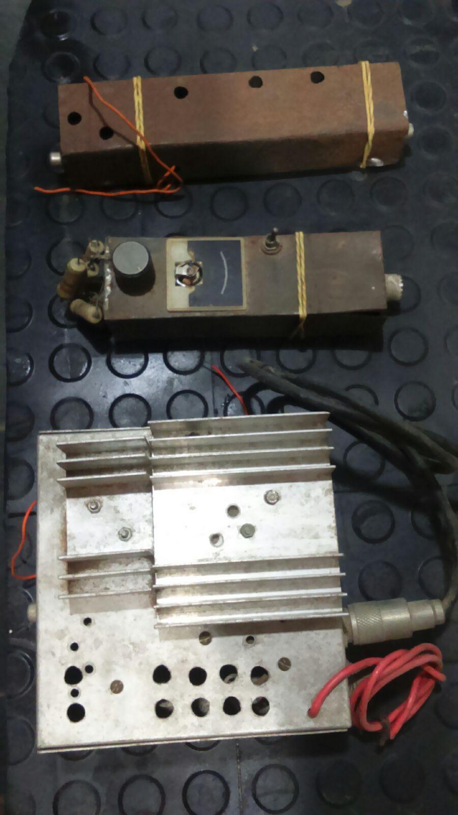FM transmitter modules: oscillator, FM modulator, RF pre-amplifier, SWR meter, and RF power amplifier